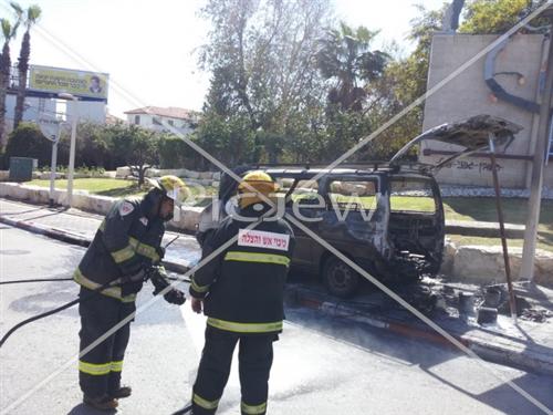 צומת גהה: רכב עלה הבוקר באש - הנהג יצא בנס ללא כל פגע