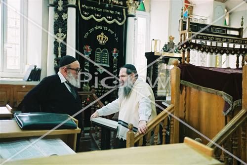 אנשים לומדים