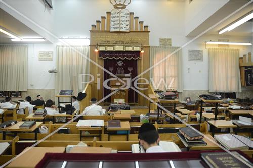 ישיבת מיר