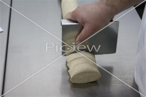 Baking matza