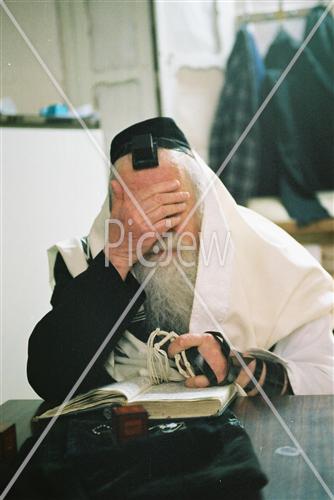 יהודי מתפלל