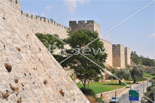 Jerusalem walls