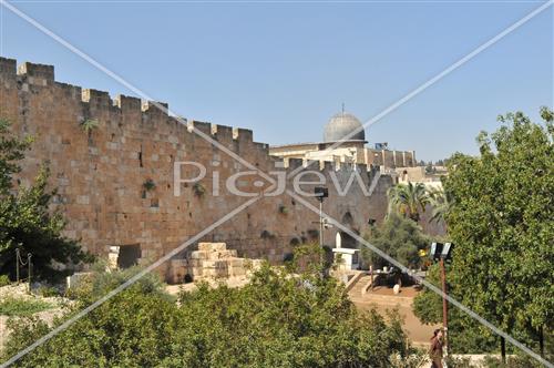 Jerusalem walls