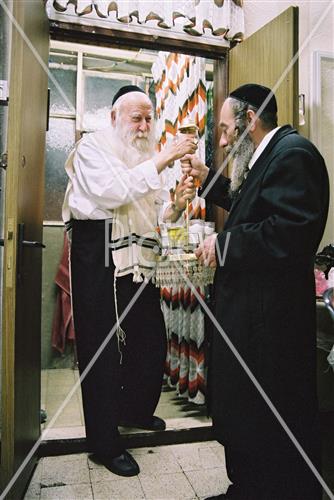 Oil synagogue in honor of Lag BaOmer