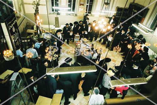 Oil synagogue in honor of Lag BaOmer