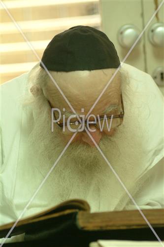 Rabbi Nissim Karlitz