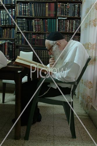 Rabbi Nissim Karlitz