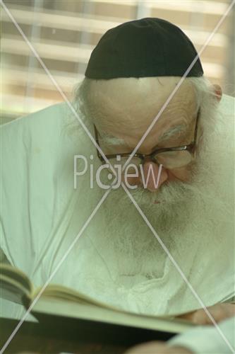 Rabbi Nissim Karlitz