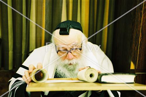 Rabbi Nissim Karlitz