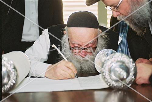 Rabbi Nissim Karlitz