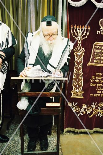 Rabbi Nissim Karlitz