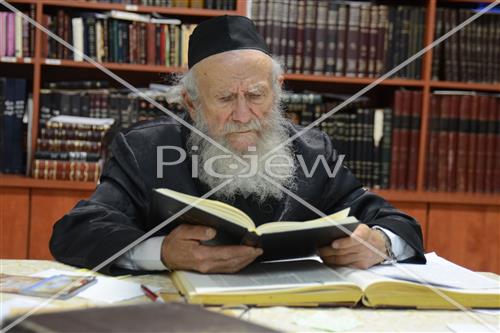 Rabbi Gershon Edelstein