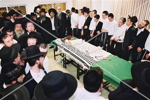 Buying a Sefer Torah