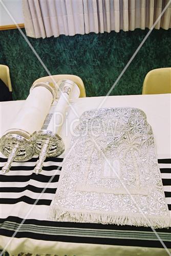 Buying a Sefer Torah