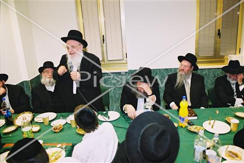 הכנסת ספר תורה