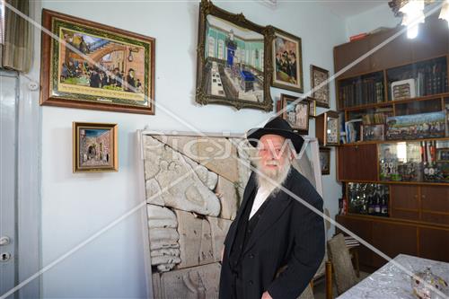 Yosele artist from Mea Shearim