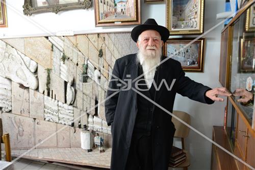 Yosele artist from Mea Shearim