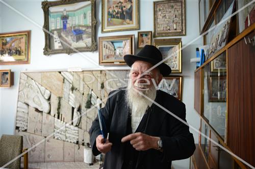 Yosele artist from Mea Shearim