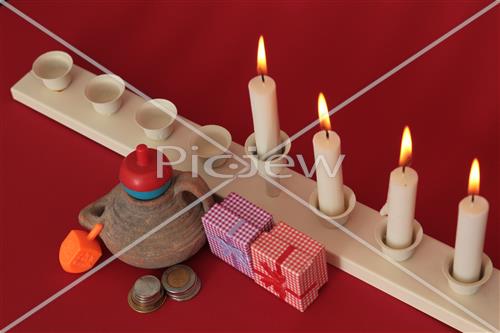 hanukkah dreidel Menorah