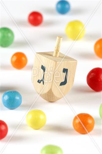 Dreidel in motion