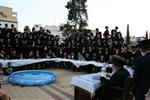 The Rebbe and Chassidim do Tashlich for the Day of Atonement