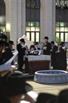 The Rebbe and Chassidim do Tashlich for the Day of Atonement
