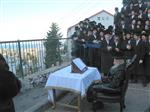 The Rebbe and Chassidim do Tashlich for the Day of Atonement