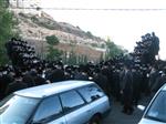 The Rebbe and Chassidim do Tashlich for the Day of Atonement