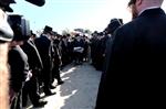 The Rebbe and Chassidim do Tashlich for the Day of Atonement