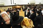 Sefer Torah at Kol Ya&#39;akov in the Bait Vagan in Jerusalem, headed by Rabbi Yehudah Ades