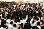 Sefer Torah at Kol Ya&#39;akov in the Bait Vagan in Jerusalem, headed by Rabbi Yehudah Ades