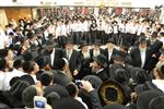 Sefer Torah at Kol Ya&#39;akov in the Bait Vagan in Jerusalem, headed by Rabbi Yehudah Ades