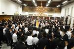 Sefer Torah at Kol Ya&#39;akov in the Bait Vagan in Jerusalem, headed by Rabbi Yehudah Ades