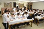 יהודים לומדים תורה