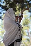 Shofar blowing a ram&#39;s horn