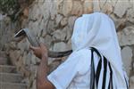 Shofar blowing a ram&#39;s horn