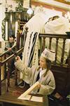 קריאת המגילה בבית הכנסת בחג פורים