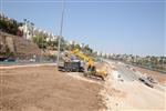 People and machines build and renovate the paths the capital city - Jerusalem