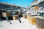 Jews build a sukkah streets of Jerusalem