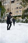 תושבי ירושלים מתעוררים לבוקר לבן ומושלג