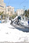 תושבי ירושלים מתעוררים לבוקר לבן ומושלג