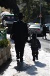 תושבי ירושלים מתעוררים לבוקר לבן ומושלג