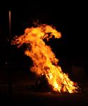 a bonfire on lag ba&#39;omer night