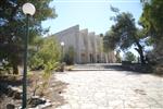 Beer Yitzhak Yeshiva in Kiryat Yearim