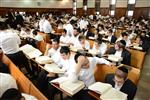 Mir Yeshiva students studying in Jerusalem