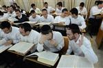 Mir Yeshiva students studying in Jerusalem