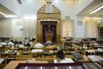 Mir Yeshiva students studying in Jerusalem