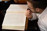 Mir Yeshiva students studying in Jerusalem