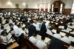 Mir Yeshiva students studying in Jerusalem