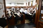 Mir Yeshiva students studying in Jerusalem